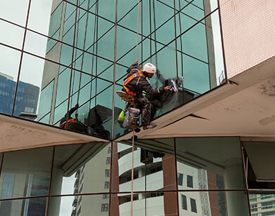 Lavagem e Limpeza de fachada Predial no Monte Carlo Trade Center